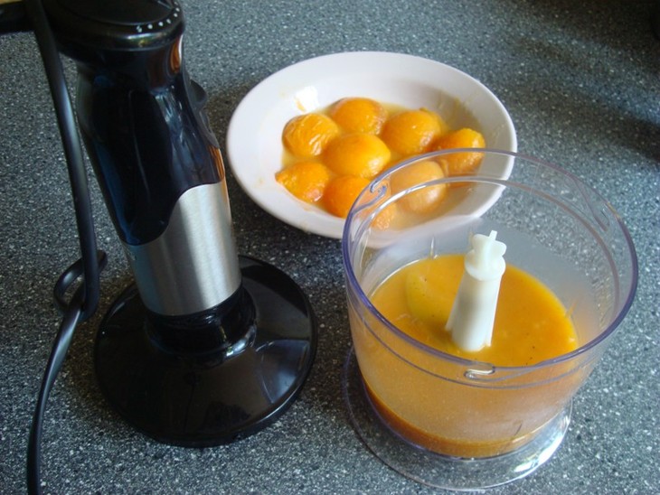Мясо с абрикосами под медово-апельсиновым соусом: шаг 6
