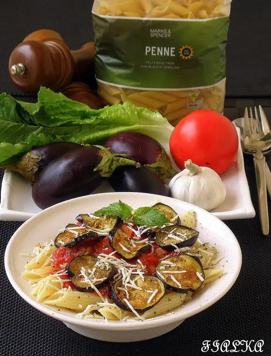 Pasta alla norma (паста с баклажанами): шаг 1