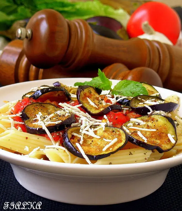 Pasta alla norma (паста с баклажанами): шаг 2