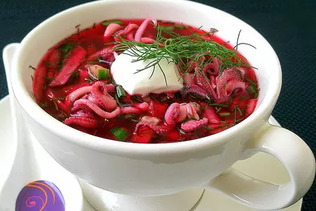 Холодный борщ с кальмарами: шаг 1