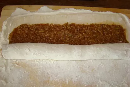 Яблочные рулетики с мороженым: шаг 7