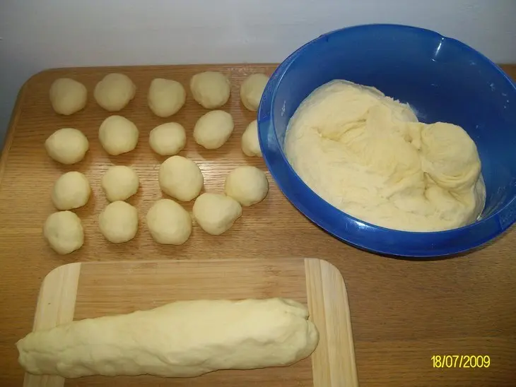 Пирожки с сыром (брынза): шаг 2