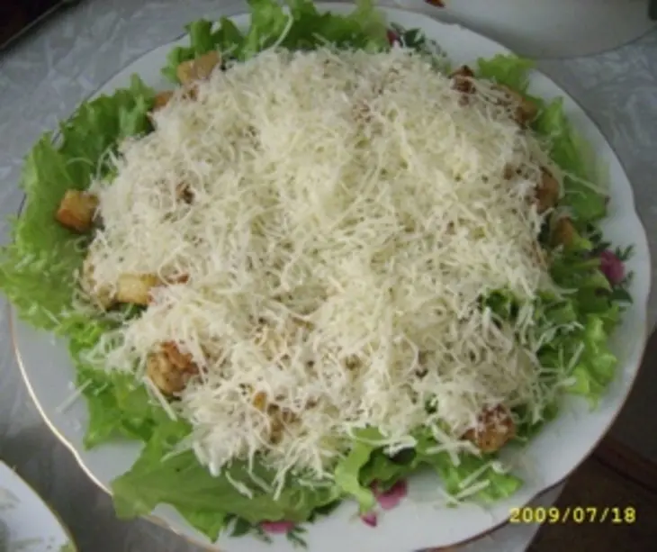 Салат "цезарь" с курицей: шаг 7
