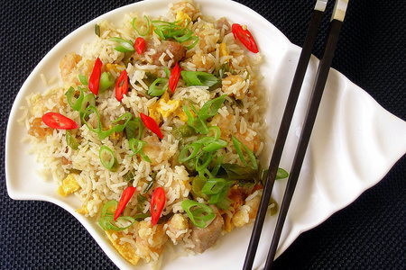 Рис с креветками и рыбкой с овощами в китайском стиле: шаг 1