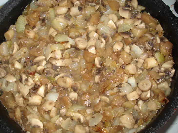 Ассорти из кабачков и баклажанов (с грибами): шаг 3