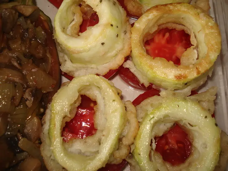 Ассорти из кабачков и баклажанов (с грибами): шаг 5