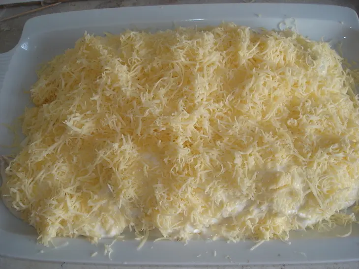 Мясо под сырной шубой "нежность": шаг 2