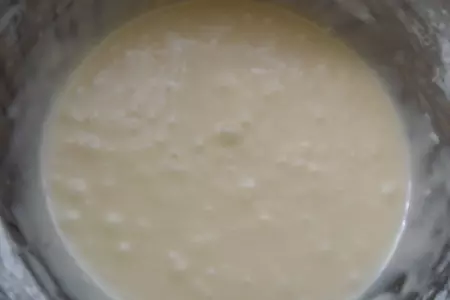 Торт "птичье молоко" на медовом бисквите: шаг 2