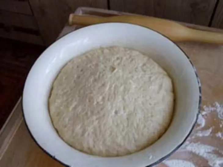 Пирог с маком и изюмом: шаг 1
