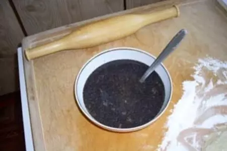 Пирог с маком и изюмом: шаг 2