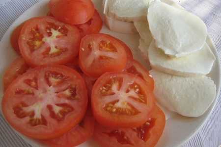 Сырная закуска с помидорами в желе: шаг 1