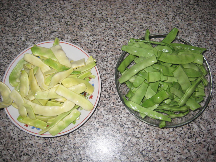 Зимний салат из лобио: шаг 1