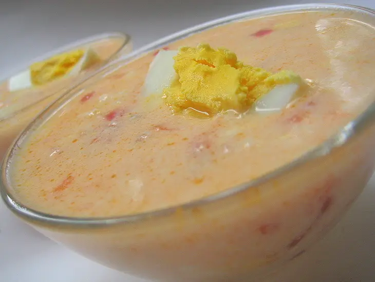 Холодный суп с мацони и томатами.: шаг 1