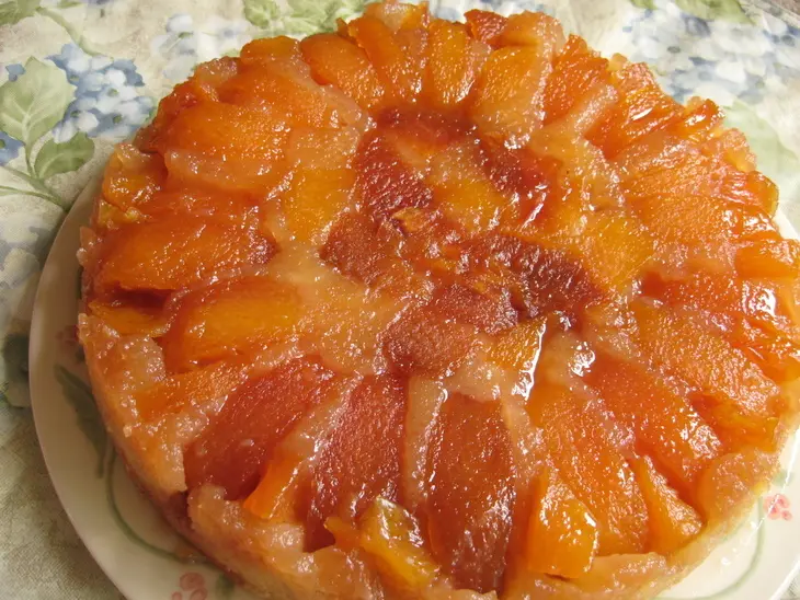 Tarte tatin с персиками: шаг 2