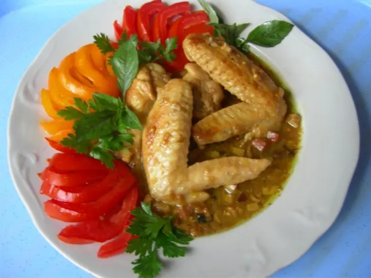 Куриные крылышки в пикантном соусе: шаг 4