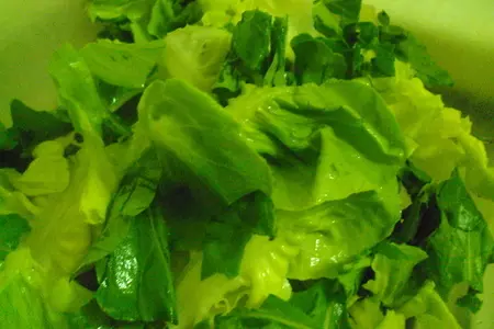 Салат с рукколой, манго и кедровыми орешками: шаг 4