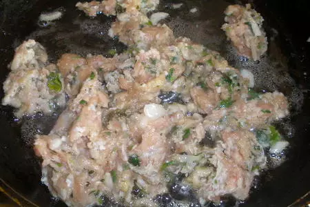Запеканка с мясом на подкладке из сырного суфле с цуккини: шаг 2