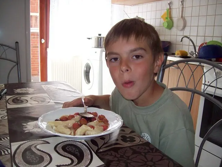 Галушки с ягодным соусом: шаг 7