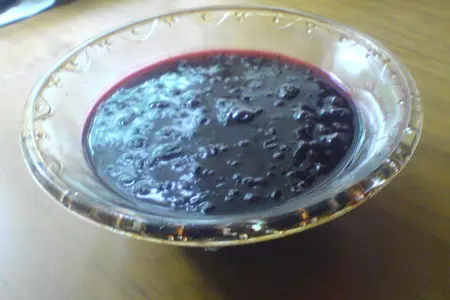 Варенье из чёрной смородины: шаг 4
