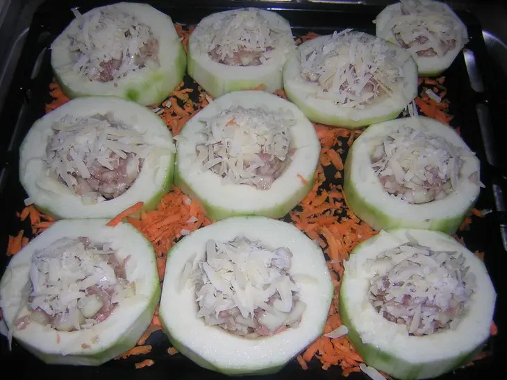 Фаршированные кабачки: шаг 3