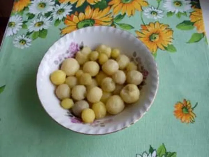 Курочка с молодым картофелем: шаг 3