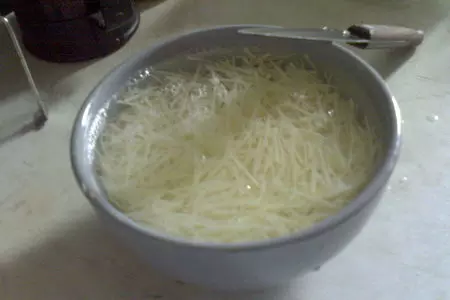 Салат  французский: шаг 1