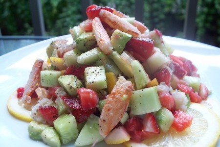 Crab,strawberry and  lime calad. салат с крабами,клубникой и лимоном: шаг 2