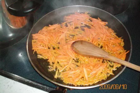 Куринный супчик с домашней лапшой и алычой: шаг 3