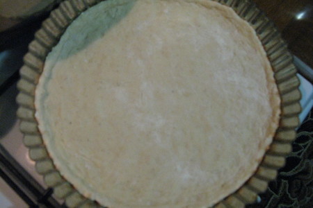 Сочная пицца на тонком кефирном тесте: шаг 2