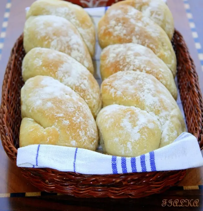 Panini bianchi - панини (булочки): шаг 1