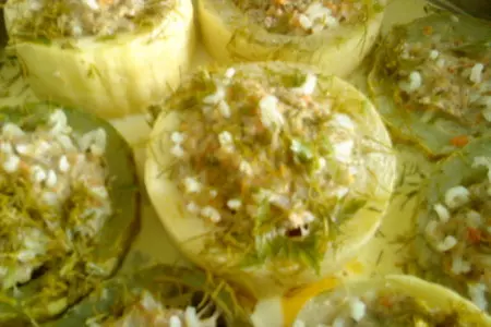 Фаршированные кабачки в сырном соусе: шаг 2