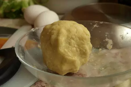 Киш с форелью, креветками и фенхелем: шаг 2