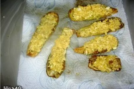 Рулетики из кабачков с сыром и яйцами: шаг 2