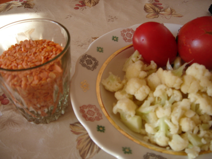 Суп  из красной чечевицы  с цветной капустой ( постный): шаг 1
