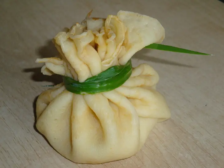 Блинные мешочки с начинкой: шаг 5
