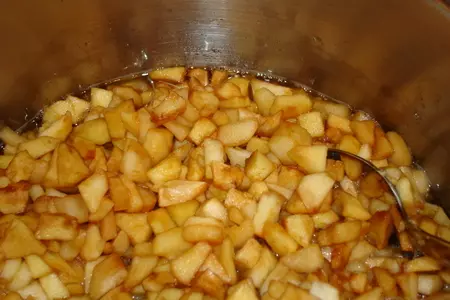 Заготовка из яблок для пирога: шаг 1