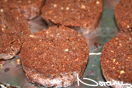 Пряное шоколадное печенье с орехами: шаг 3
