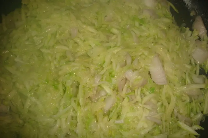 Мясо под кабачковой шубкой: шаг 2