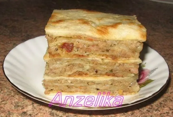 Слоеная мясная лепешка.: шаг 1
