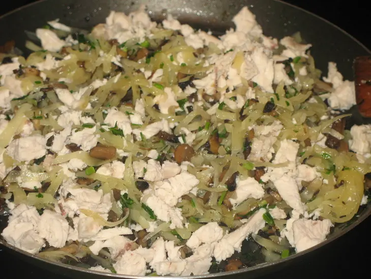 Канелони  с курино -грибной начинкой: шаг 4