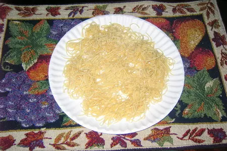 Мамина домашняя лапша: шаг 2