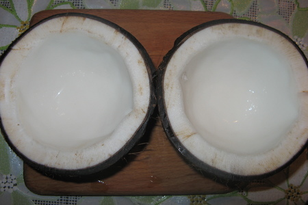Крабы с грибами в кокосе: шаг 5