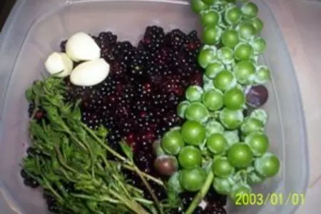 Жаренный цыпленок с ежевичным соусом: шаг 1