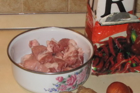 Свинина, тушеная с томатным соком: шаг 1