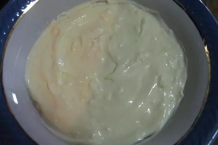 Салат " нежность" с плавлеными сырками и курицей: шаг 1