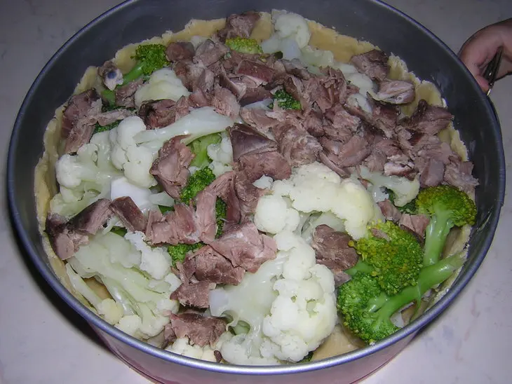 Пирог из цветной капусты с брокколи: шаг 2