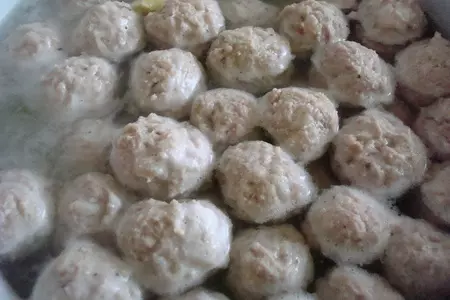 Суп картофельный с "ёжиками" для маленькой привереды: шаг 2