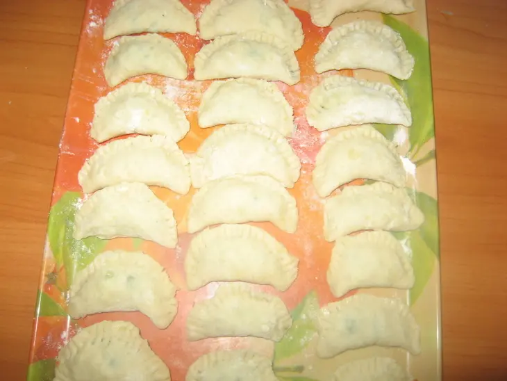 Вареники из картофельного теста и разные начинки: шаг 4