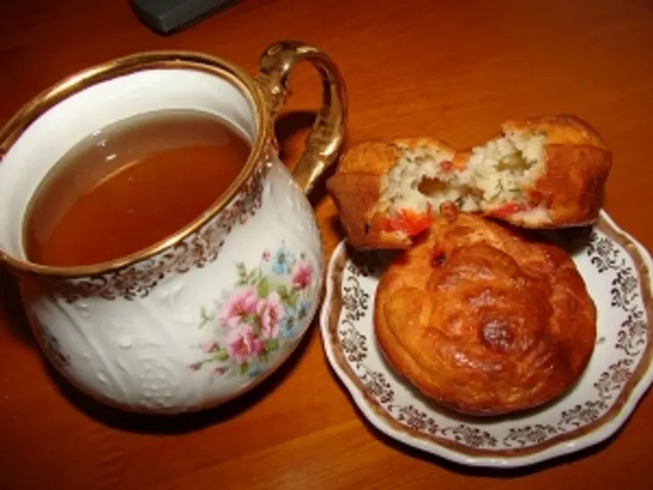 Маффины с помидорами, моццареллой и базиликом: шаг 5