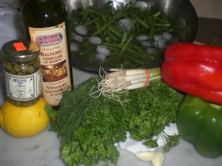 Салат из зелёной стрючковой фасоли: шаг 1